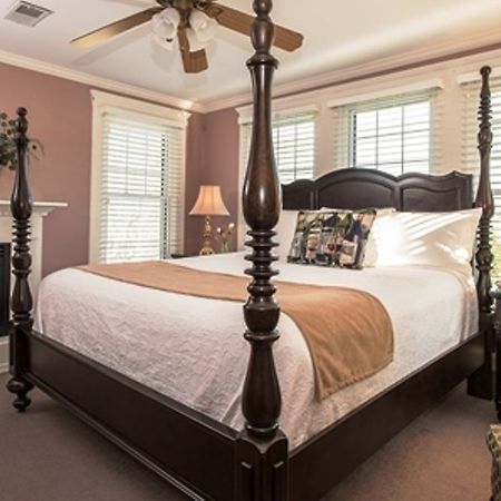 Steeles Tavern Manor Bed & Breakfast Raphine Exteriör bild